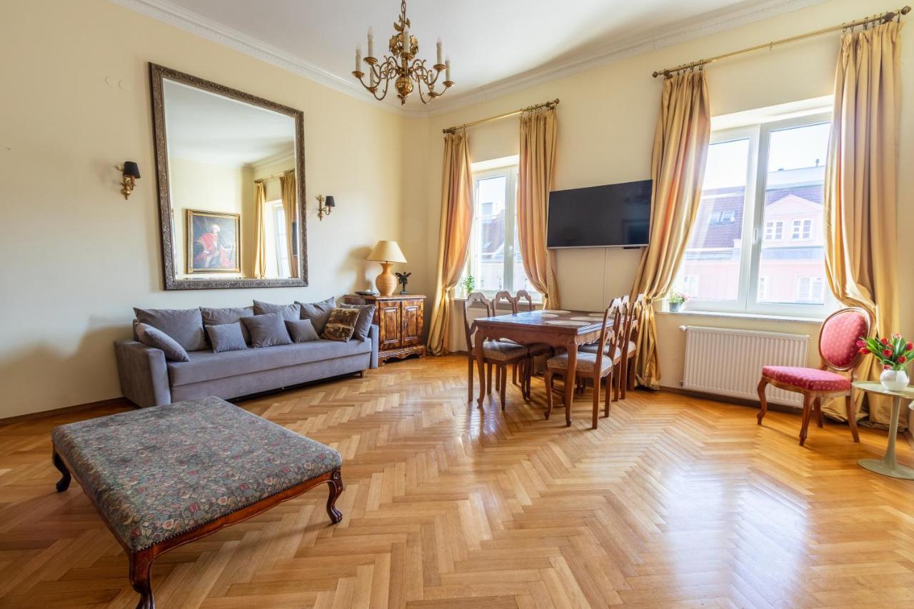 Apartament Luster I Obrazow وارسو المظهر الخارجي الصورة