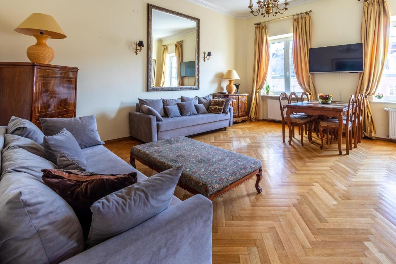 Apartament Luster I Obrazow وارسو المظهر الخارجي الصورة