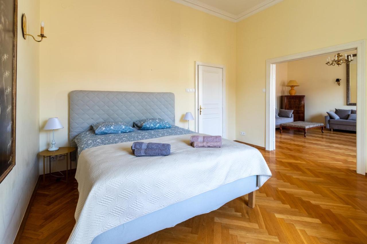 Apartament Luster I Obrazow وارسو المظهر الخارجي الصورة