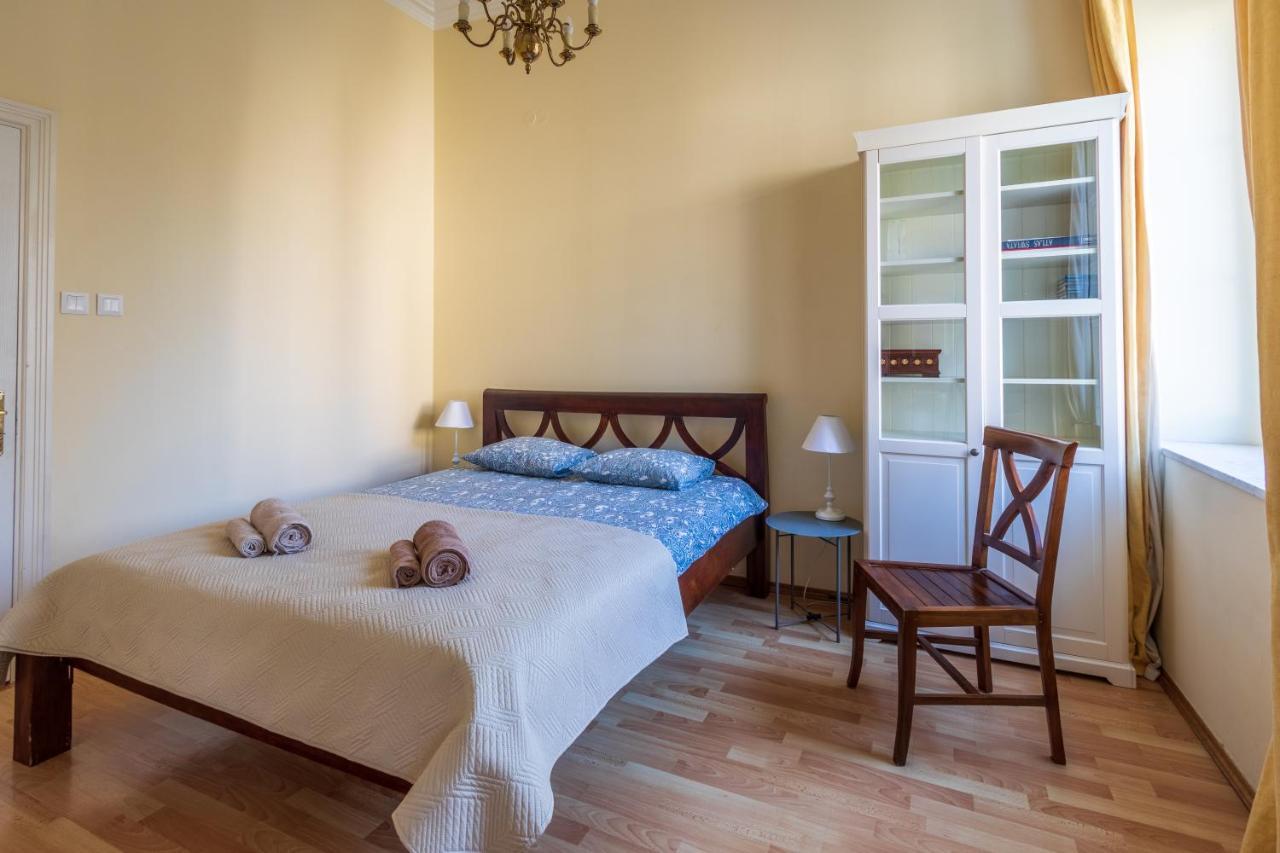 Apartament Luster I Obrazow وارسو المظهر الخارجي الصورة
